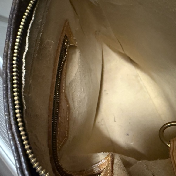 Louis Vuitton Classic Brown Monogram Shoulder Bag - Picture 13 of 16